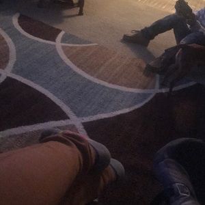 Meet your Posher, Azairia